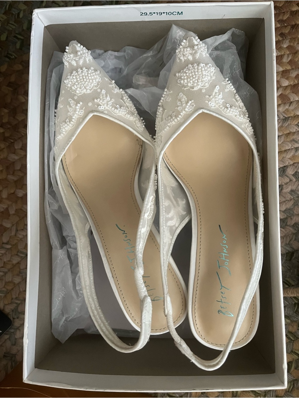 Betsey Johnson Ivory Beaded Pointed Slingback Flats 6.5 (USED only twice)